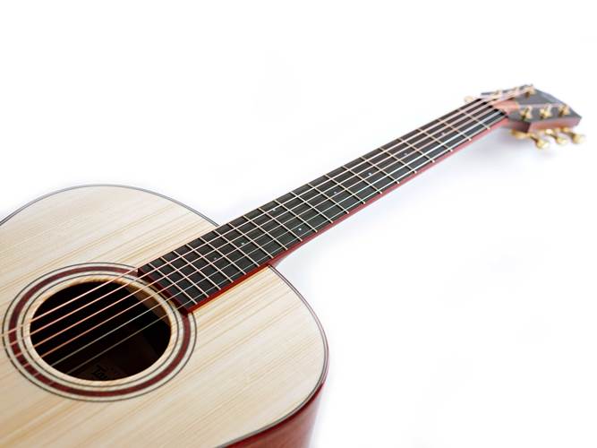 Taylor Custom Grand Pacific Adirondack Spruce / Red Ironbark Taylor Custom Grand Pacific Adirondack Spruce / Red Ironbark