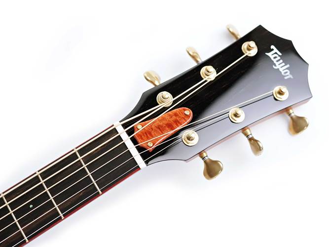 Taylor Custom Grand Symphony Adirondack Spruce / Red Ironbark Baritone Taylor Custom Grand Symphony Adirondack Spruce / Red Ironbark Baritone