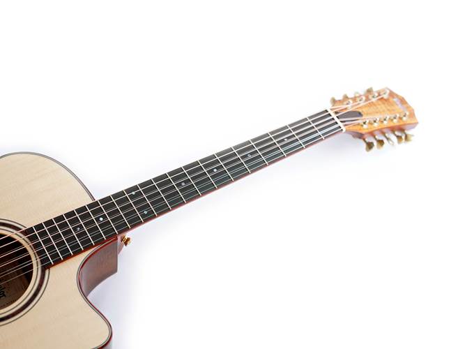 Taylor Custom Grand Symphony 9 String Lutz Spruce / AA Koa Taylor Custom Grand Symphony 9 String Lutz Spruce / AA Koa