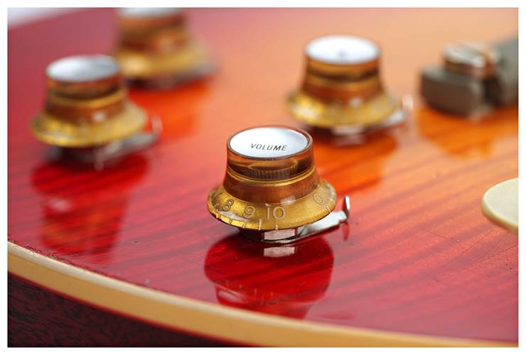 Gibson Custom Shop 59 Les Paul Standard Made 2 Measure Wide Tomato Burst Murphy Lab Heavy Aged #04319 Gibson Custom Shop 59 Les Paul Standard Made 2 Measure Wide Tomato Burst Murphy Lab Heavy Aged #04319