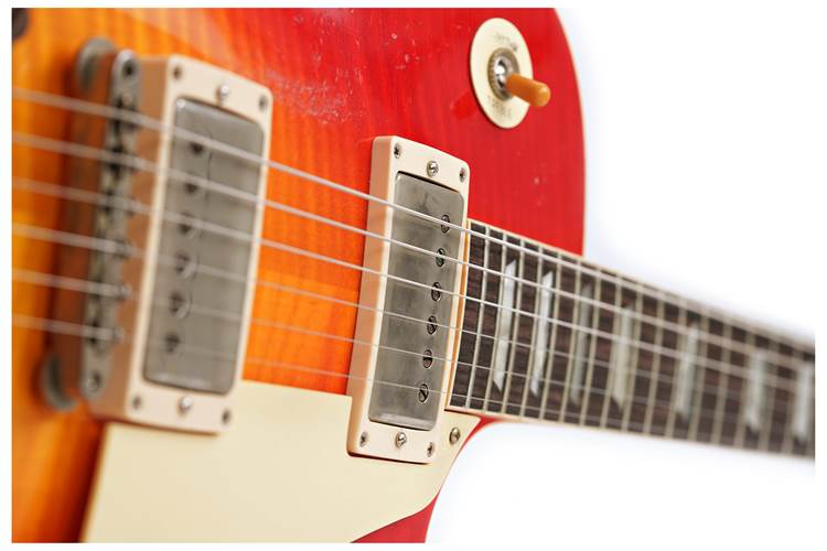 Gibson Custom Shop 59 Les Paul Standard Made 2 Measure Wide Tomato Burst Murphy Lab Heavy Aged #04316 Gibson Custom Shop 59 Les Paul Standard Made 2 Measure Wide Tomato Burst Murphy Lab Heavy Aged #04316