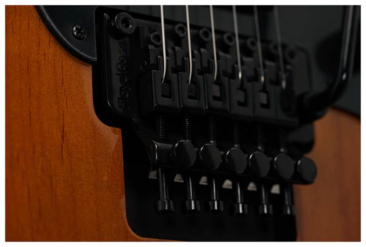 Charvel Pro-Mod So-Cal Style 1 HH FR E Ebony Fingerboard Three-Tone Sunburst Charvel Pro-Mod So-Cal Style 1 HH FR E Ebony Fingerboard Three-Tone Sunburst