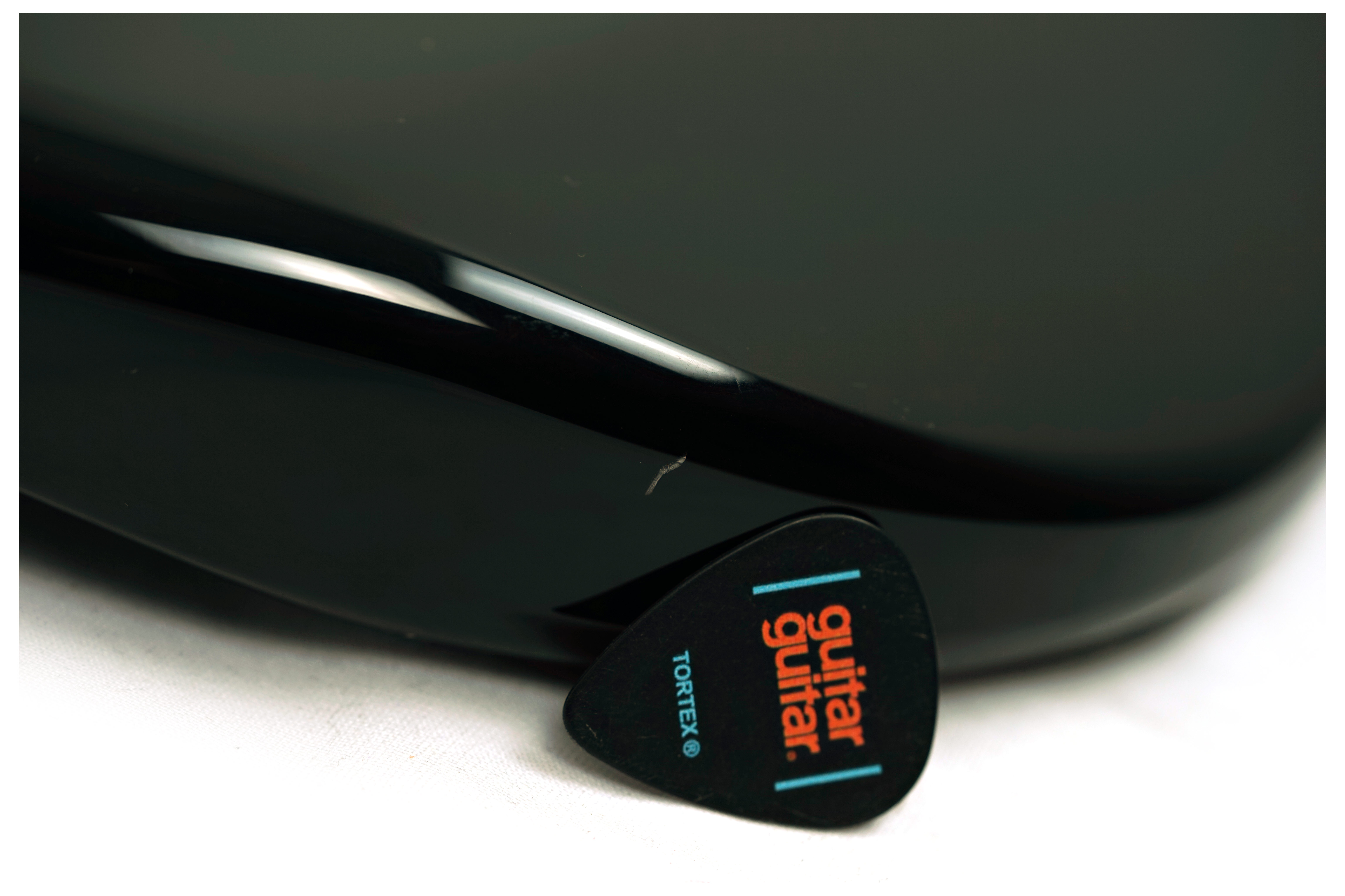 Squier Sonic Stratocaster HSS Black Maple Fingerboard (Ex-Demo) #25011948