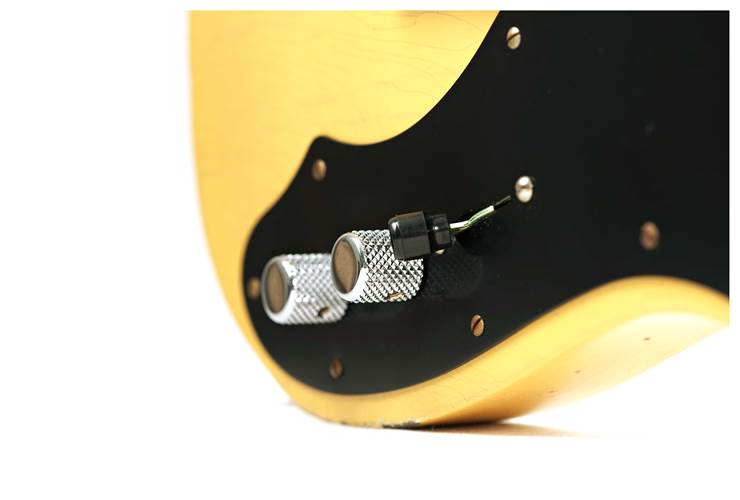 Fender Custom Shop Limited Edition Nocaster Thinline Relic Aged Nocaster Blonde #R136597 Fender Custom Shop Limited Edition Nocaster Thinline Relic Aged Nocaster Blonde #R136597