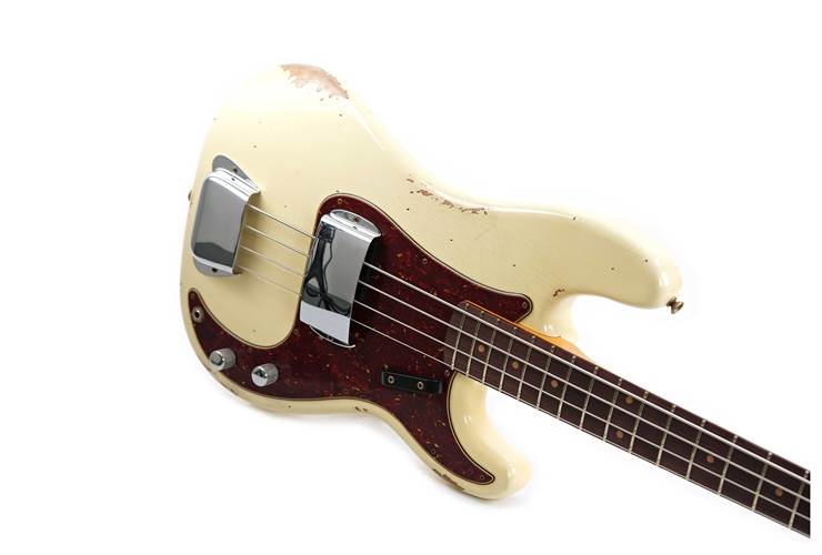 Fender Custom Shop 64 Precision Bass Relic Aged Vintage White #CZ574241 Fender Custom Shop 64 Precision Bass Relic Aged Vintage White #CZ574241