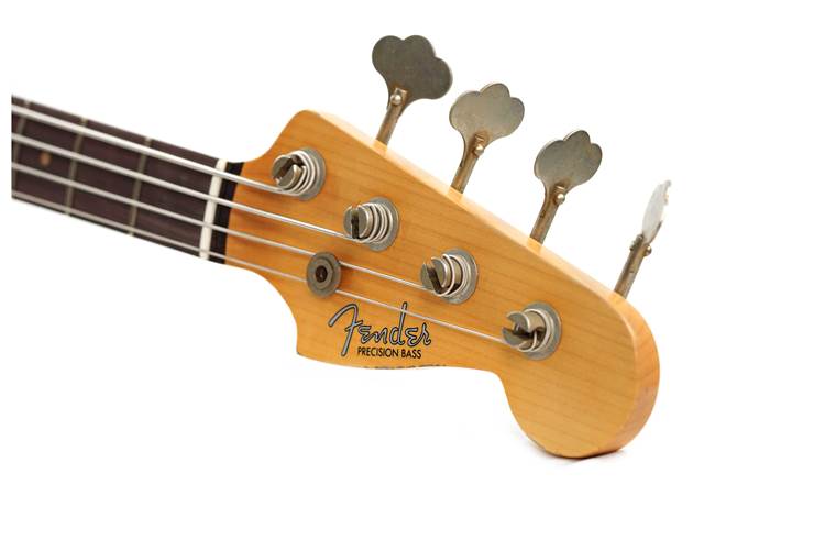 Fender Custom Shop 64 Precision Bass Relic Aged Vintage White #CZ574241 Fender Custom Shop 64 Precision Bass Relic Aged Vintage White #CZ574241