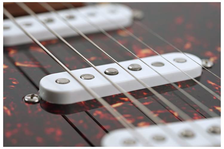 LSL Instruments Saticoy Americana Limited Candy Apple Red (Nearly New) #6294 LSL Instruments Saticoy Americana Limited Candy Apple Red (Nearly New) #6294