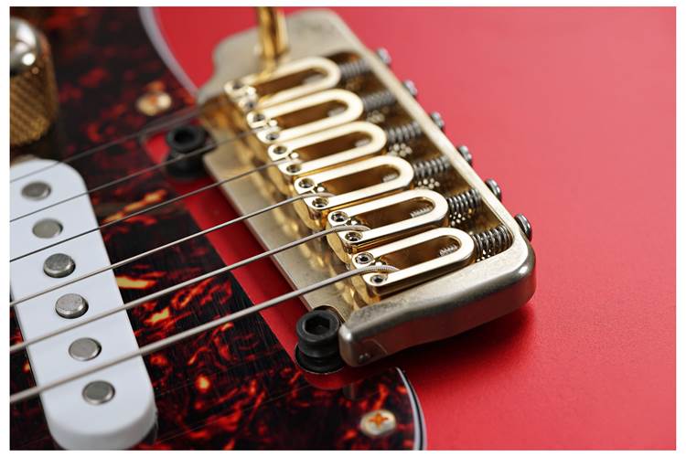 LSL Instruments Saticoy Americana Limited Candy Apple Red (Nearly New) #6294 LSL Instruments Saticoy Americana Limited Candy Apple Red (Nearly New) #6294