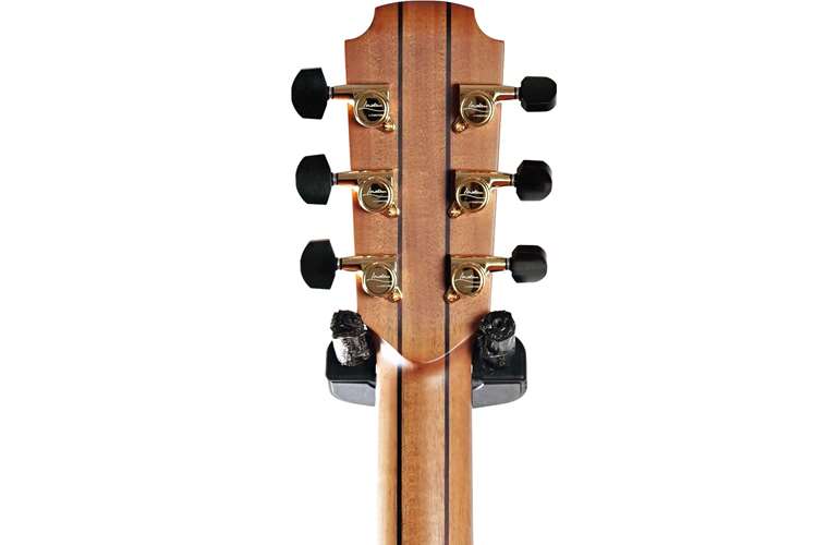 Lowden S-22 Red Cedar / Mahogany Lowden S-22 Red Cedar / Mahogany