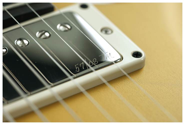 PRS Limited Edition CE24 Satin 57/08 Nitro Goldtop PRS Limited Edition CE24 Satin 57/08 Nitro Goldtop