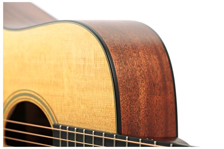 Martin Standard Series D-18 Satin  Martin Standard Series D-18 Satin