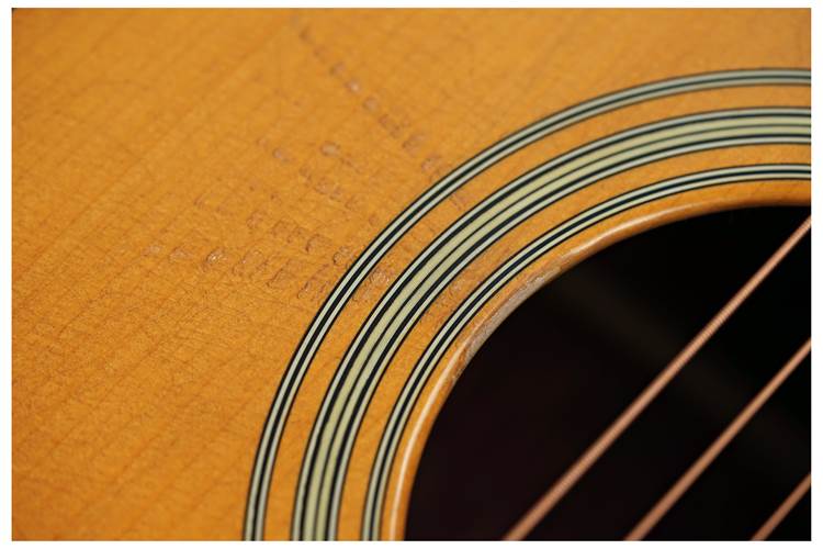 Martin D-28 Authentic 1937 Aged VTS Martin D-28 Authentic 1937 Aged VTS