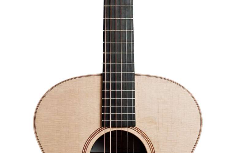 Lowden O-21 Walnut / Sitka Spruce #28272 Lowden O-21 Walnut / Sitka Spruce #28272