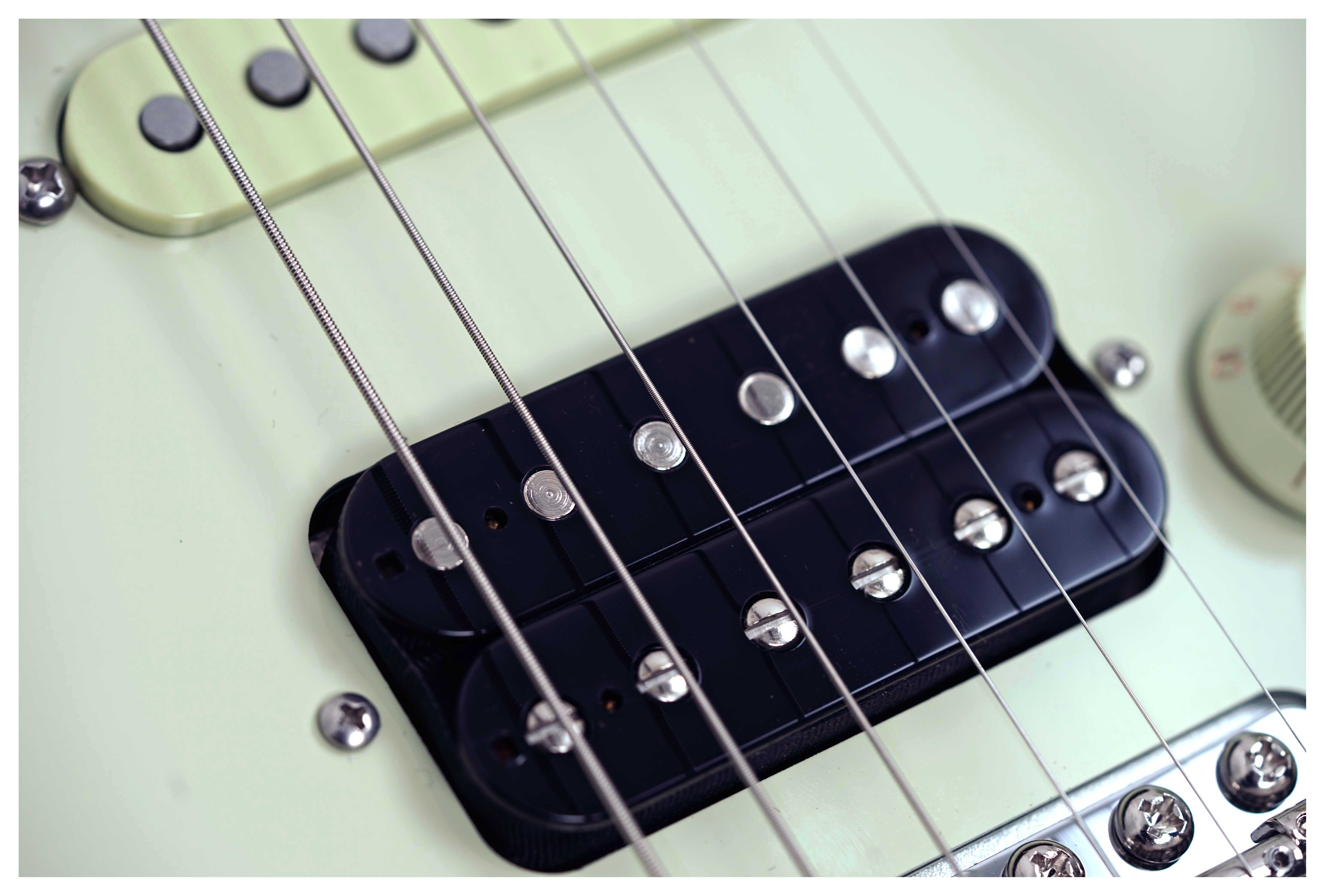 Suhr Classic S Vintage Limited Edition HSS Firemist Silver Rosewood Fingerboard #88544