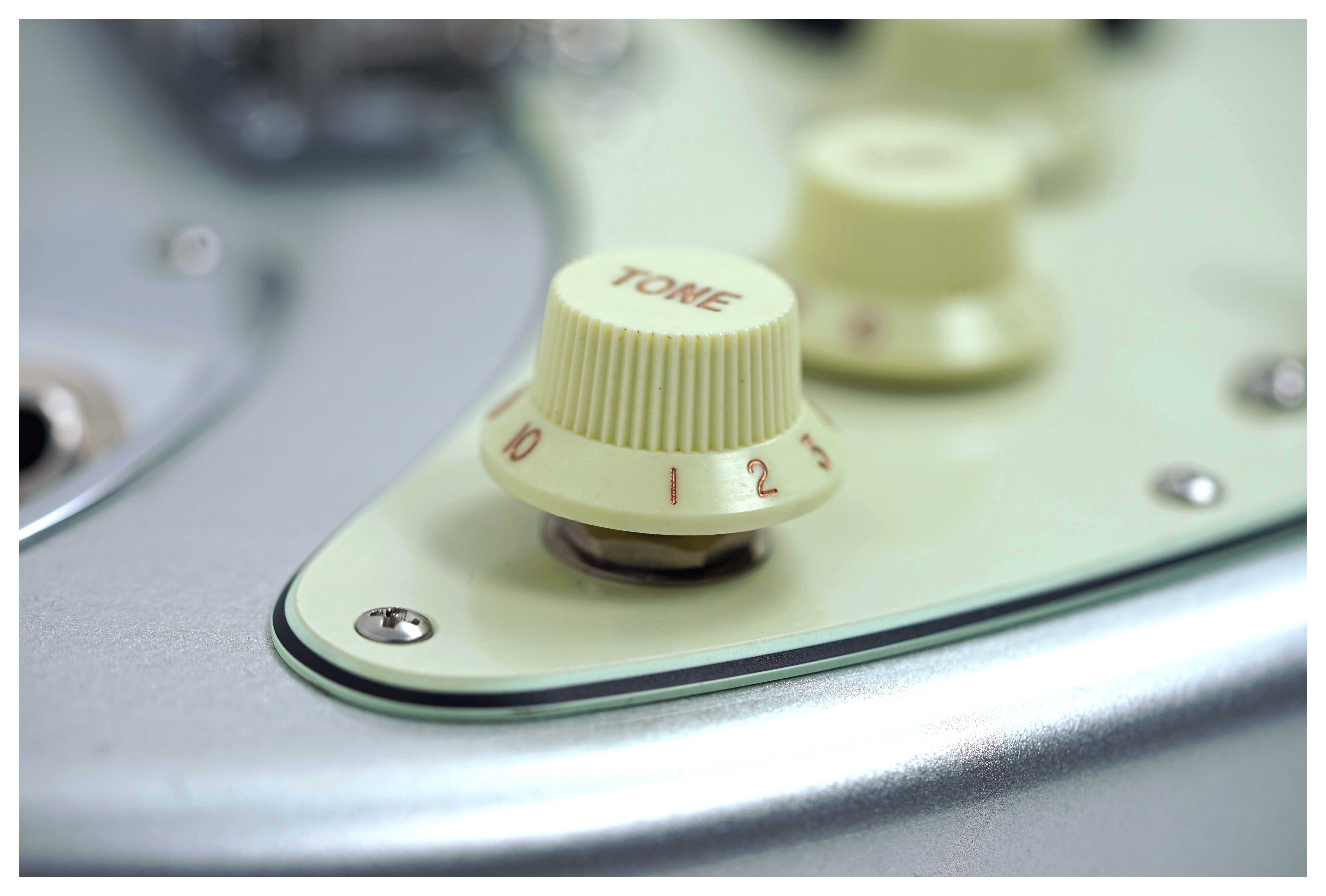 Suhr Classic S Vintage Limited Edition HSS Firemist Silver Rosewood Fingerboard #88544