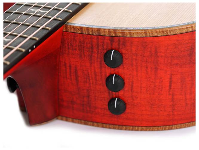 Taylor Custom Grand Auditorium Western Red Cedar / Maple Taylor Custom Grand Auditorium Western Red Cedar / Maple