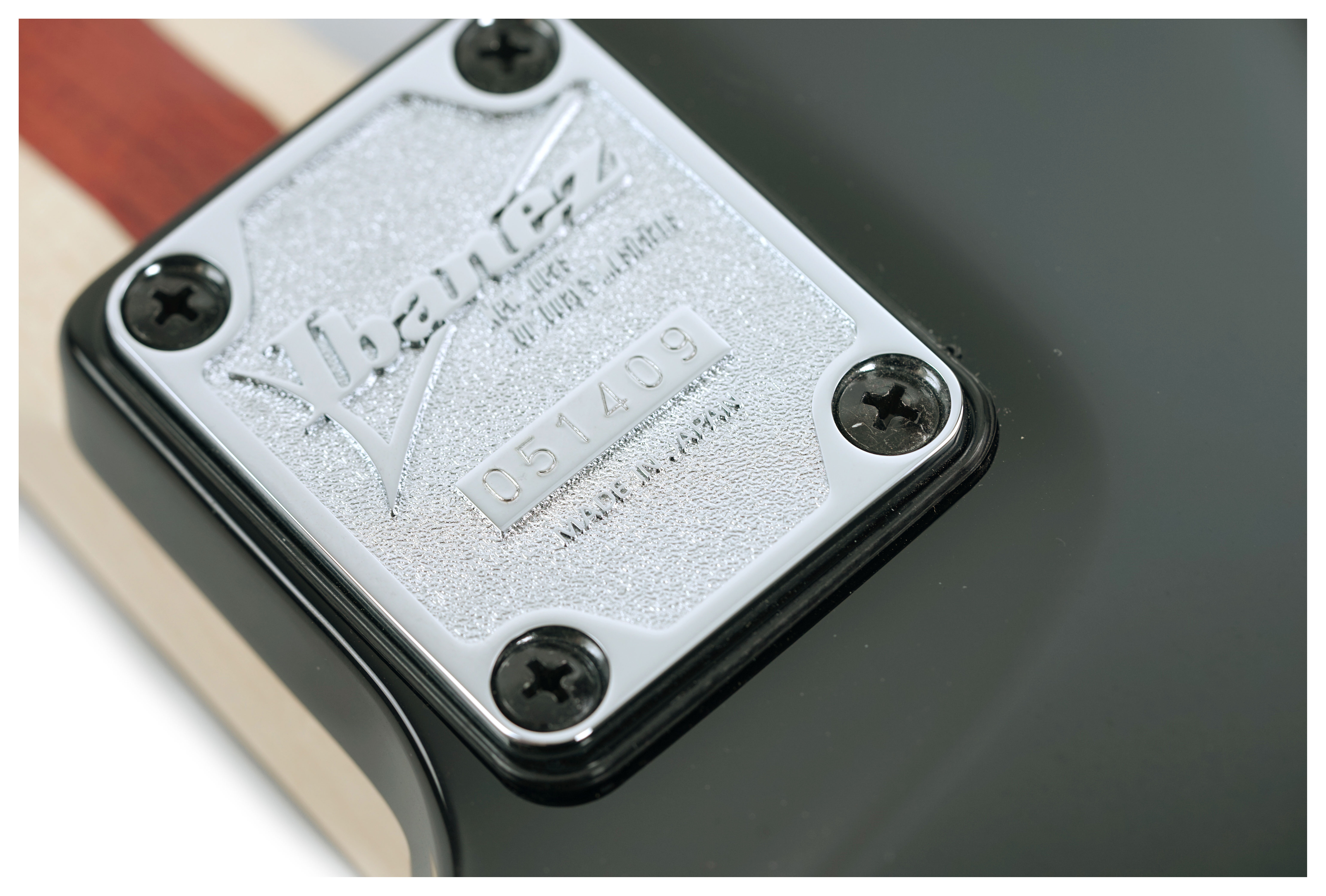 Ibanez JS1BKP Joe Satriani Black Paisley