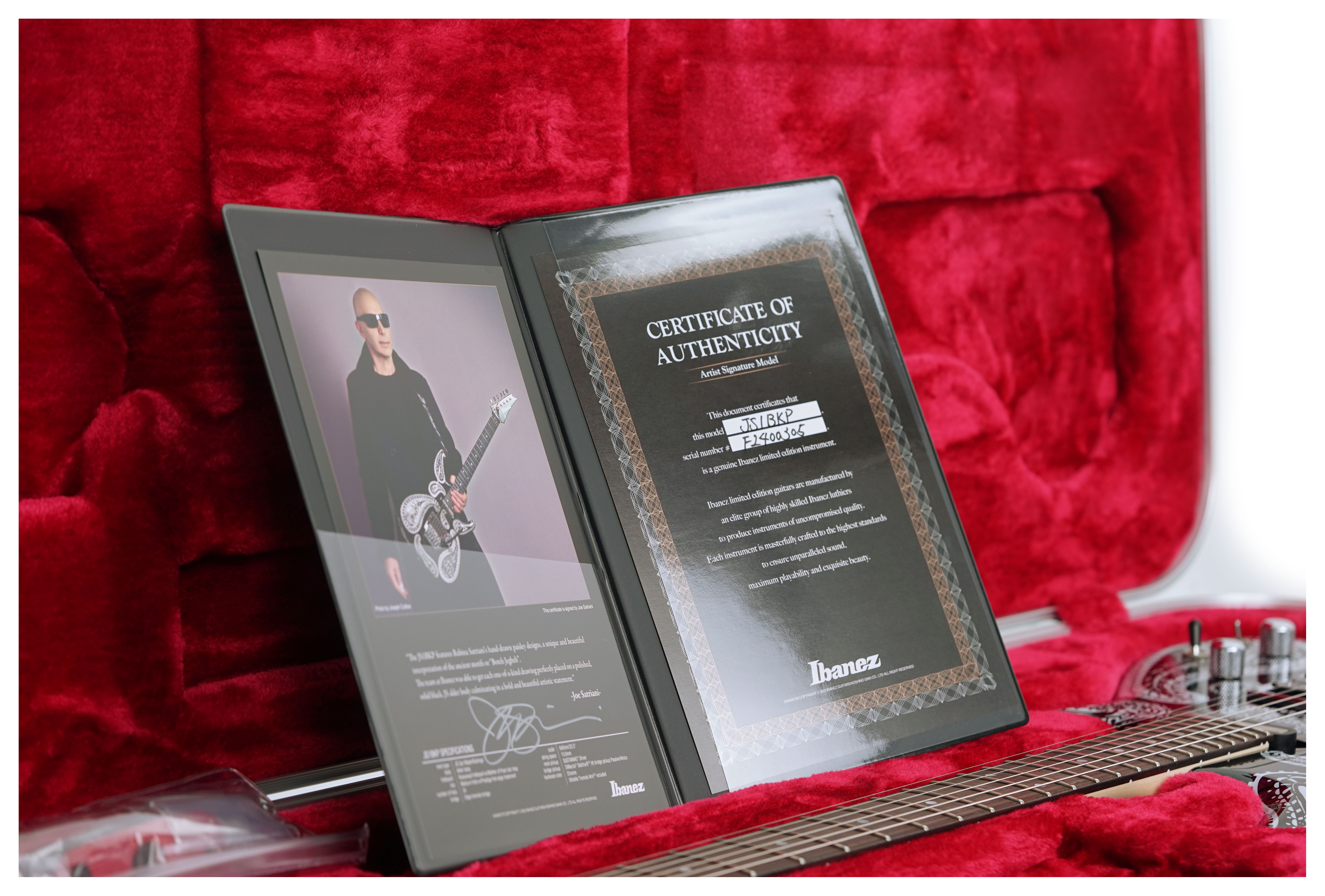 Ibanez JS1BKP Joe Satriani Black Paisley