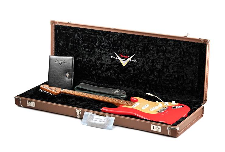 Fender Custom Shop American Custom Stratocaster Faded Fiesta Red Roasted Maple Fingerboard guitarguitar Spec #XN17225 Fender Custom Shop American Custom Stratocaster Faded Fiesta Red Roasted Maple Fingerboard guitarguitar Spec #XN17225