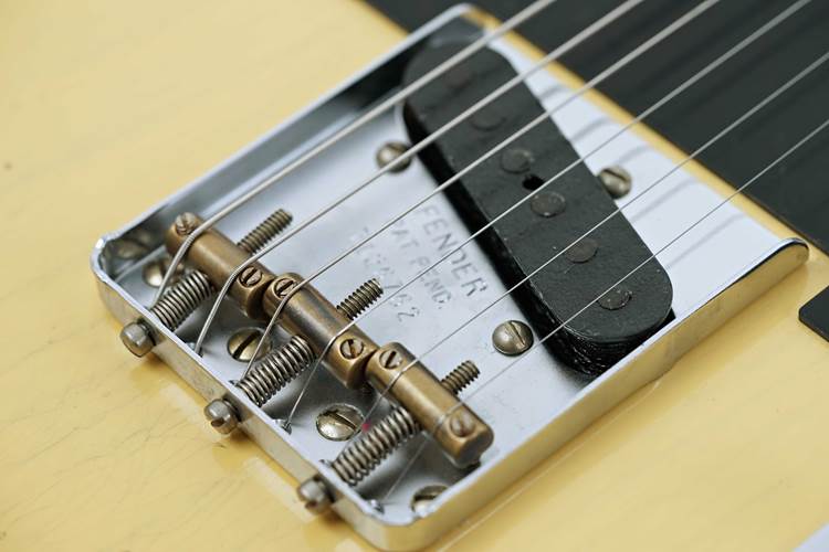 Fender Custom Shop 1950 Double Esquire Journeyman Relic Faded Nocaster Blonde guitarguitar spec #R126762 Fender Custom Shop 1950 Double Esquire Journeyman Relic Faded Nocaster Blonde guitarguitar spec #R126762