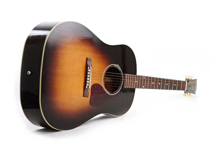 Gibson Custom 1942 Banner J-45 Reissue Vintage Sunburst Light Aged Gibson Custom 1942 Banner J-45 Reissue Vintage Sunburst Light Aged