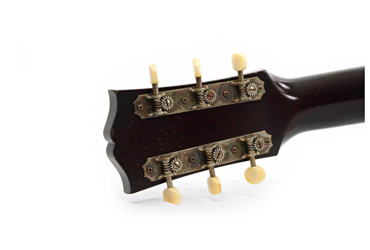 Gibson Custom 1942 Banner J-45 Reissue Vintage Sunburst Light Aged Gibson Custom 1942 Banner J-45 Reissue Vintage Sunburst Light Aged