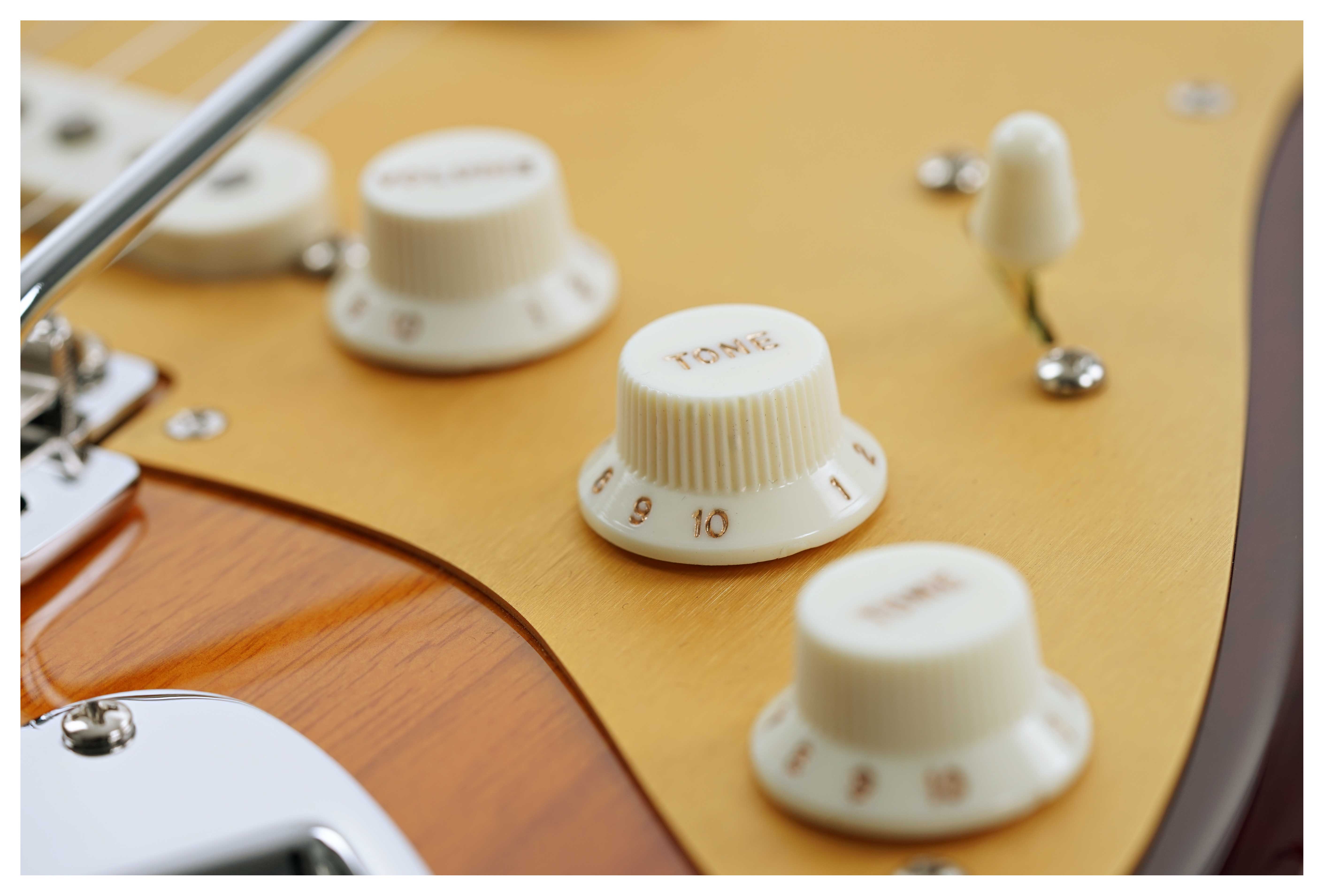 Fender Custom Shop American Custom Stratocaster Tobacco Sunburst