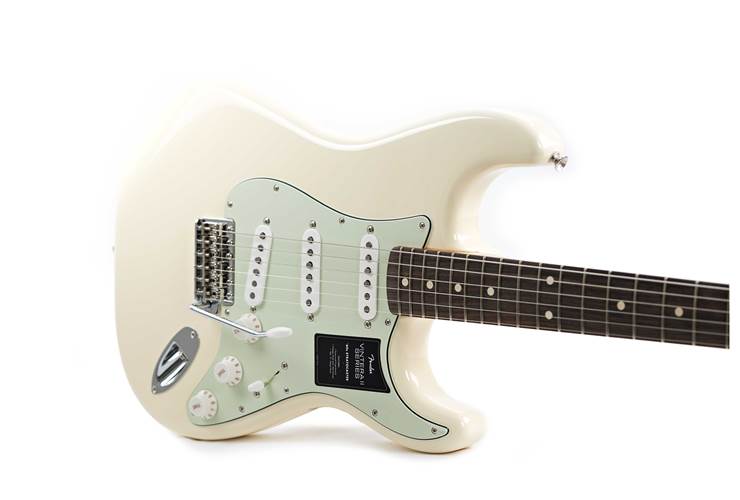 Fender Vintera II 60s Stratocaster Rosewood Fingerboard Olympic White (Nearly New) #MX23053561 Fender Vintera II 60s Stratocaster Rosewood Fingerboard Olympic White (Nearly New) #MX23053561