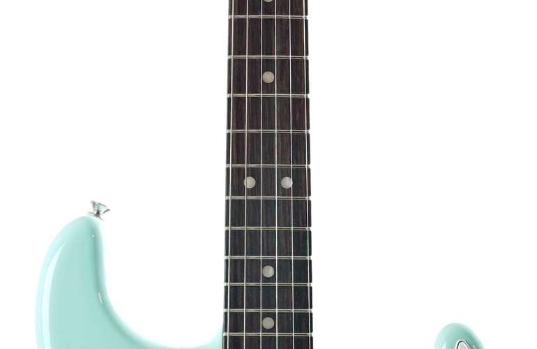 Fender Vintera II 70s Stratocaster Rosewood Fingerboard Surf Green (Ex-Demo) #MX23034769 Fender Vintera II 70s Stratocaster Rosewood Fingerboard Surf Green (Ex-Demo) #MX23034769
