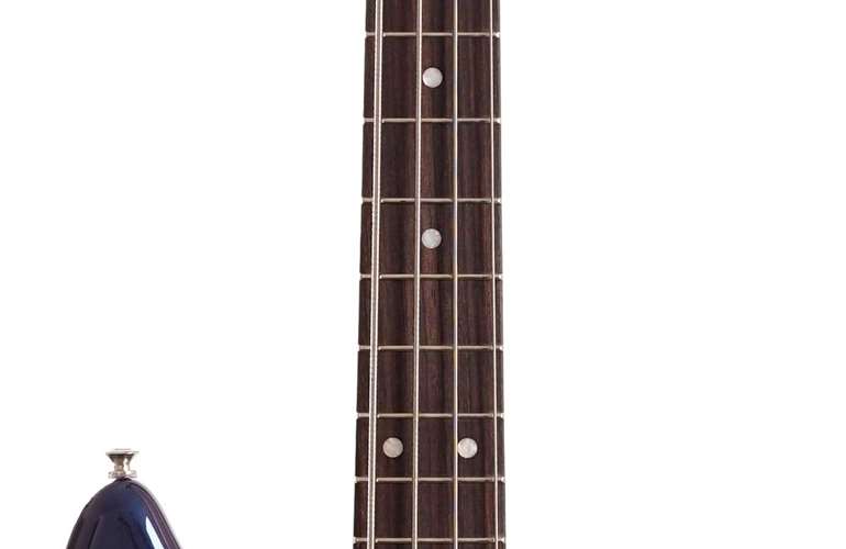 Fender Vintera II 70s Mustang Short Scale Bass Rosewood Fingerboard Competition Burgundy (Ex-Demo) #MX23137394 Fender Vintera II 70s Mustang Short Scale Bass Rosewood Fingerboard Competition Burgundy (Ex-Demo) #MX23137394