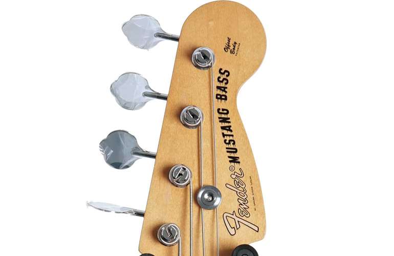 Fender Vintera II 70s Mustang Bass Competition Burgundy Fender Vintera II 70s Mustang Bass Competition Burgundy