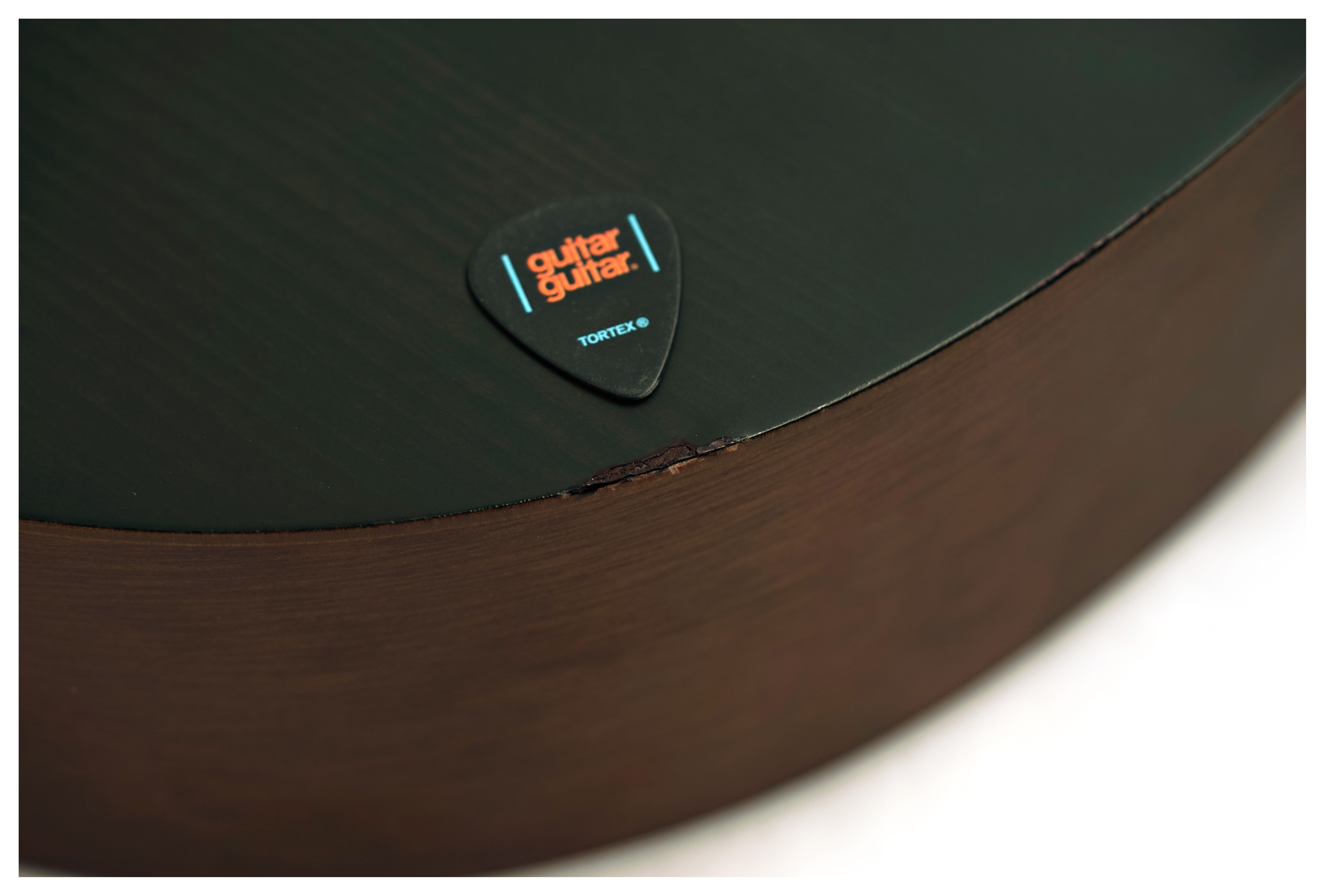 Yamaha APX600M Smokey Black (Ex-Demo) #IL0068547