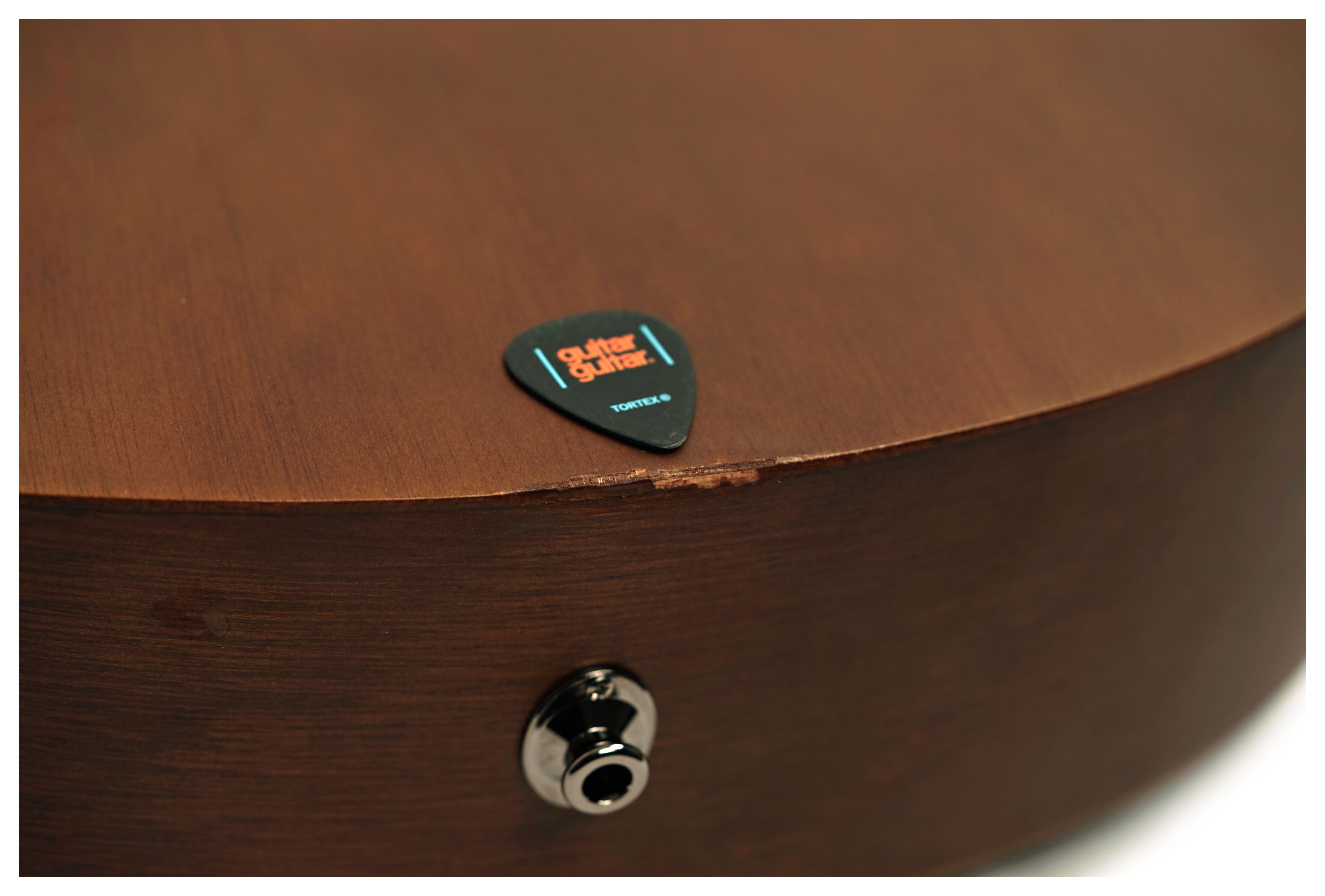 Yamaha APX600M Smokey Black (Ex-Demo) #IL0068547