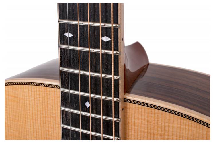 Larrivee D-44 Rosewood Left Handed Larrivee D-44 Rosewood Left Handed