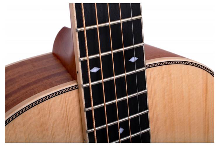 Larrivee O-40 Larrivee O-40