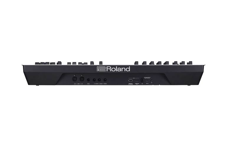 Roland Gaia 2 Synthesizer Roland Gaia 2 Synthesizer