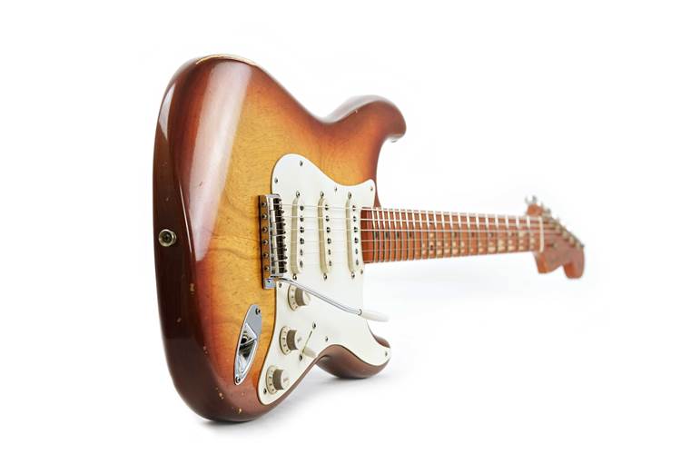 Fender Custom Shop 1956 Stratocaster Journeyman Relic Transparent 3 Tone Sunburst Masterbuilt by Levi Perry #CZ565540 Fender Custom Shop 1956 Stratocaster Journeyman Relic Transparent 3 Tone Sunburst Masterbuilt by Levi Perry #CZ565540