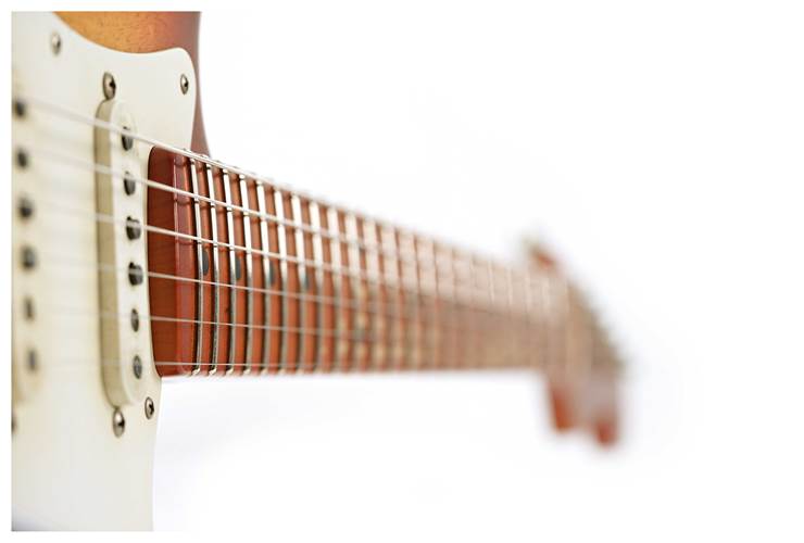 Fender Custom Shop 1956 Stratocaster Journeyman Relic Transparent 3 Tone Sunburst Masterbuilt by Levi Perry #CZ565540 Fender Custom Shop 1956 Stratocaster Journeyman Relic Transparent 3 Tone Sunburst Masterbuilt by Levi Perry #CZ565540
