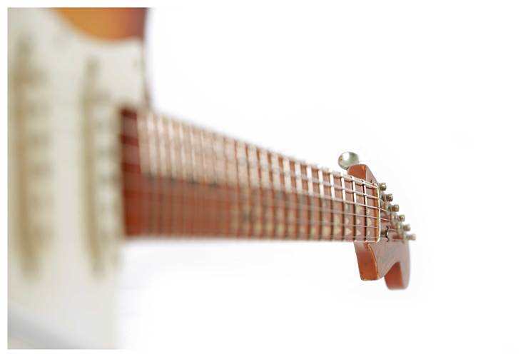 Fender Custom Shop 1956 Stratocaster Journeyman Relic Transparent 3 Tone Sunburst Masterbuilt by Levi Perry #CZ565540 Fender Custom Shop 1956 Stratocaster Journeyman Relic Transparent 3 Tone Sunburst Masterbuilt by Levi Perry #CZ565540