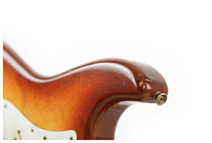 Fender Custom Shop 1956 Stratocaster Journeyman Relic Transparent 3 Tone Sunburst Masterbuilt by Levi Perry #CZ565540 Fender Custom Shop 1956 Stratocaster Journeyman Relic Transparent 3 Tone Sunburst Masterbuilt by Levi Perry #CZ565540