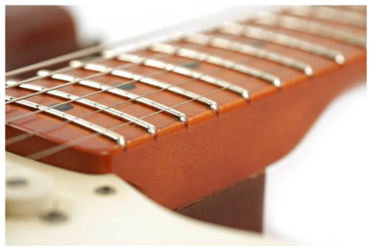 Fender Custom Shop 1956 Stratocaster Journeyman Relic Transparent 3 Tone Sunburst Masterbuilt by Levi Perry #CZ565540 Fender Custom Shop 1956 Stratocaster Journeyman Relic Transparent 3 Tone Sunburst Masterbuilt by Levi Perry #CZ565540