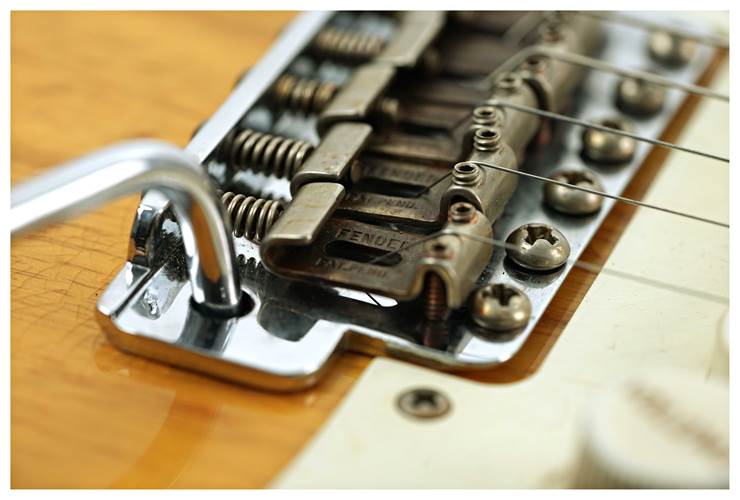 Fender Custom Shop 1956 Stratocaster Journeyman Relic Transparent 3 Tone Sunburst Masterbuilt by Levi Perry #CZ565540 Fender Custom Shop 1956 Stratocaster Journeyman Relic Transparent 3 Tone Sunburst Masterbuilt by Levi Perry #CZ565540