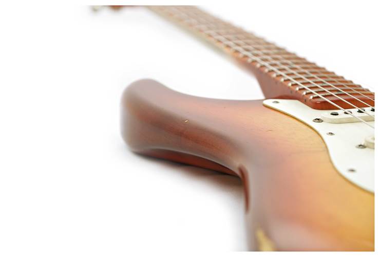 Fender Custom Shop 1956 Stratocaster Journeyman Relic Transparent 3 Tone Sunburst Masterbuilt by Levi Perry #CZ565540 Fender Custom Shop 1956 Stratocaster Journeyman Relic Transparent 3 Tone Sunburst Masterbuilt by Levi Perry #CZ565540
