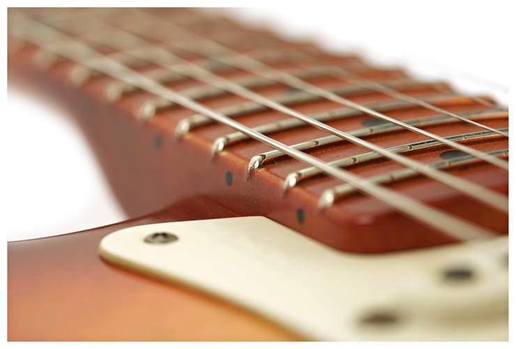 Fender Custom Shop 1956 Stratocaster Journeyman Relic Transparent 3 Tone Sunburst Masterbuilt by Levi Perry #CZ565540 Fender Custom Shop 1956 Stratocaster Journeyman Relic Transparent 3 Tone Sunburst Masterbuilt by Levi Perry #CZ565540