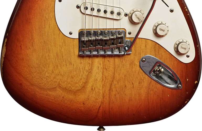 Fender Custom Shop 1956 Stratocaster Journeyman Relic Transparent 3 Tone Sunburst Masterbuilt by Levi Perry Fender Custom Shop 1956 Stratocaster Journeyman Relic Transparent 3 Tone Sunburst Masterbuilt by Levi Perry