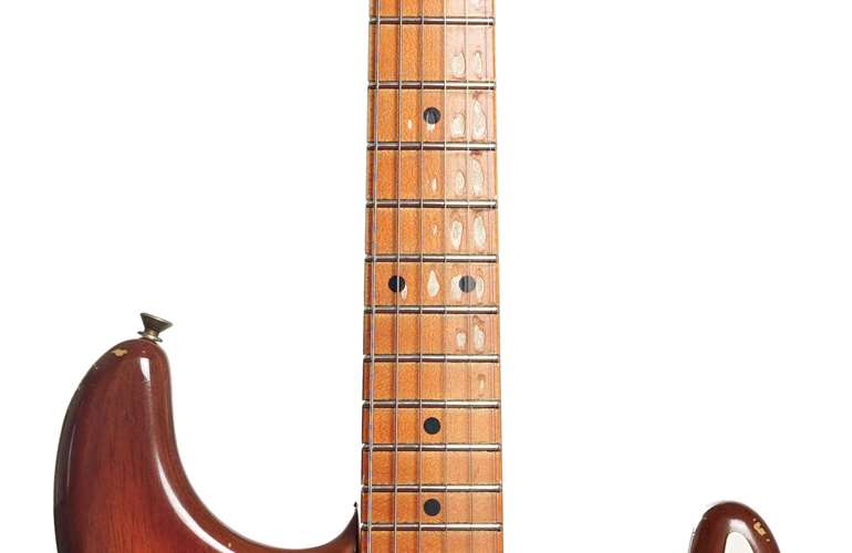 Fender Custom Shop 1956 Stratocaster Journeyman Relic Transparent 3 Tone Sunburst Masterbuilt by Levi Perry Fender Custom Shop 1956 Stratocaster Journeyman Relic Transparent 3 Tone Sunburst Masterbuilt by Levi Perry