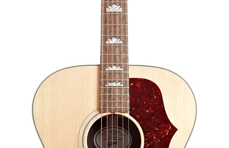 Gibson SJ-200 Studio Walnut Satin Natural Gibson SJ-200 Studio Walnut Satin Natural