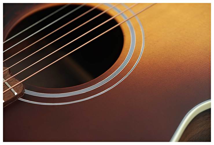 Gibson SJ-200 Studio Walnut Satin Walnut Burst #23104081 Gibson SJ-200 Studio Walnut Satin Walnut Burst #23104081