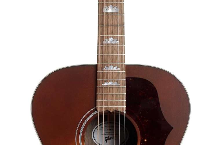 Gibson SJ-200 Studio Walnut Satin Walnut Burst  Gibson SJ-200 Studio Walnut Satin Walnut Burst