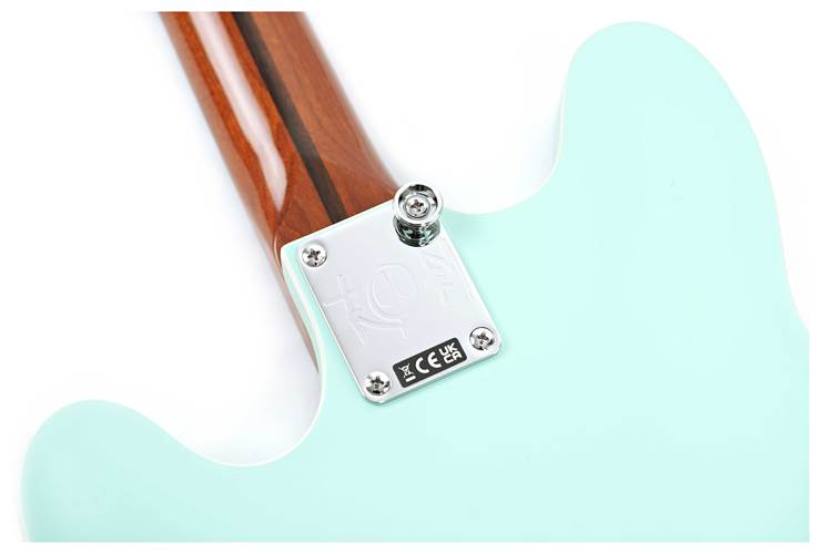 Fender Tom DeLonge Starcaster Rosewood Fingerboard Satin Surf Green Fender Tom DeLonge Starcaster Rosewood Fingerboard Satin Surf Green